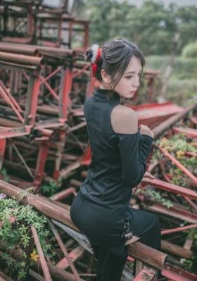 伊人一二三_午夜在線觀看完整版